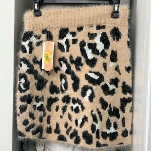 NWT Gianni Bini Cheetah Sweater Mini Skirt